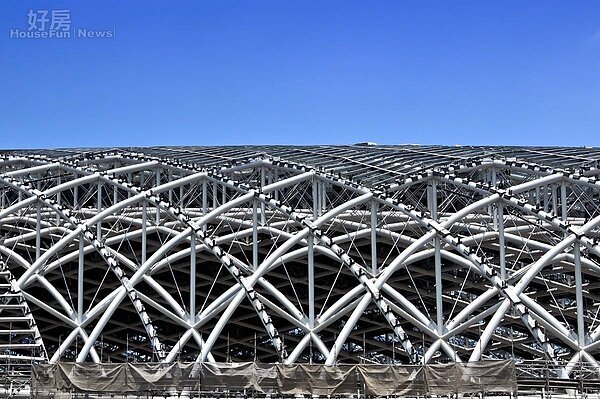 媒體爆料北市府與中信高層密會，將由辜仲諒入股大巨蛋一事遭否認。（翻攝自我要台北大巨蛋Facebook粉絲頁）