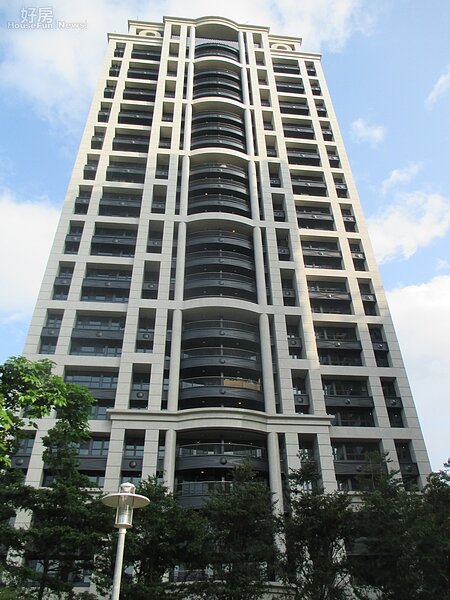 吉美君品外觀(好房網News記者 黃彥翔/攝影)