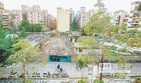 圖為捷運科技大樓瑞安段公辦都更招商案基地。(杜宜諳攝)