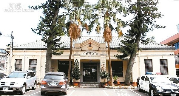 關西分駐所有近百年歷史的日式建築,將保留做古蹟文物館。 記者林麒瑋/攝影