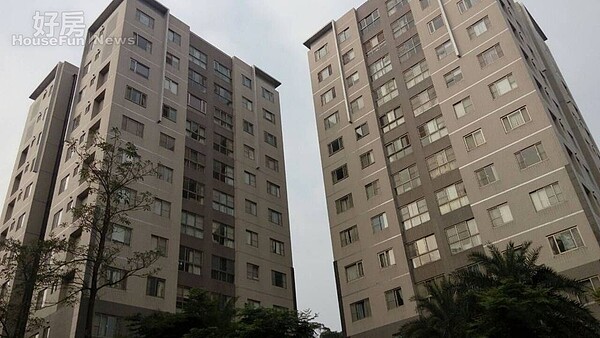 黃子佼前女友「在樓中樓被拍」 這原因換屋億元社區 1「維妮花園」有兩棟大樓組成,氣派宏偉。