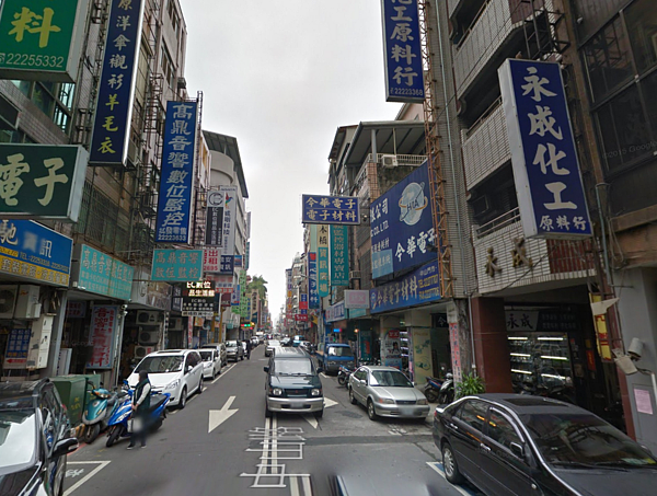 台中降低道路型攤販申請門檻。（翻攝自Google Map）