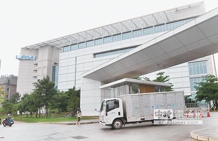 股王大立光11月營收57.07億元小幅衰退1%,但仍站穩高檔。(本報資料照片)