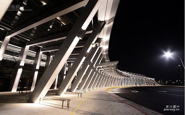 高鐵雲林站（翻攝自許傑．旅行圖中）