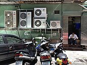 穿短褲省冷氣費？　柯P有更聰明的方法...