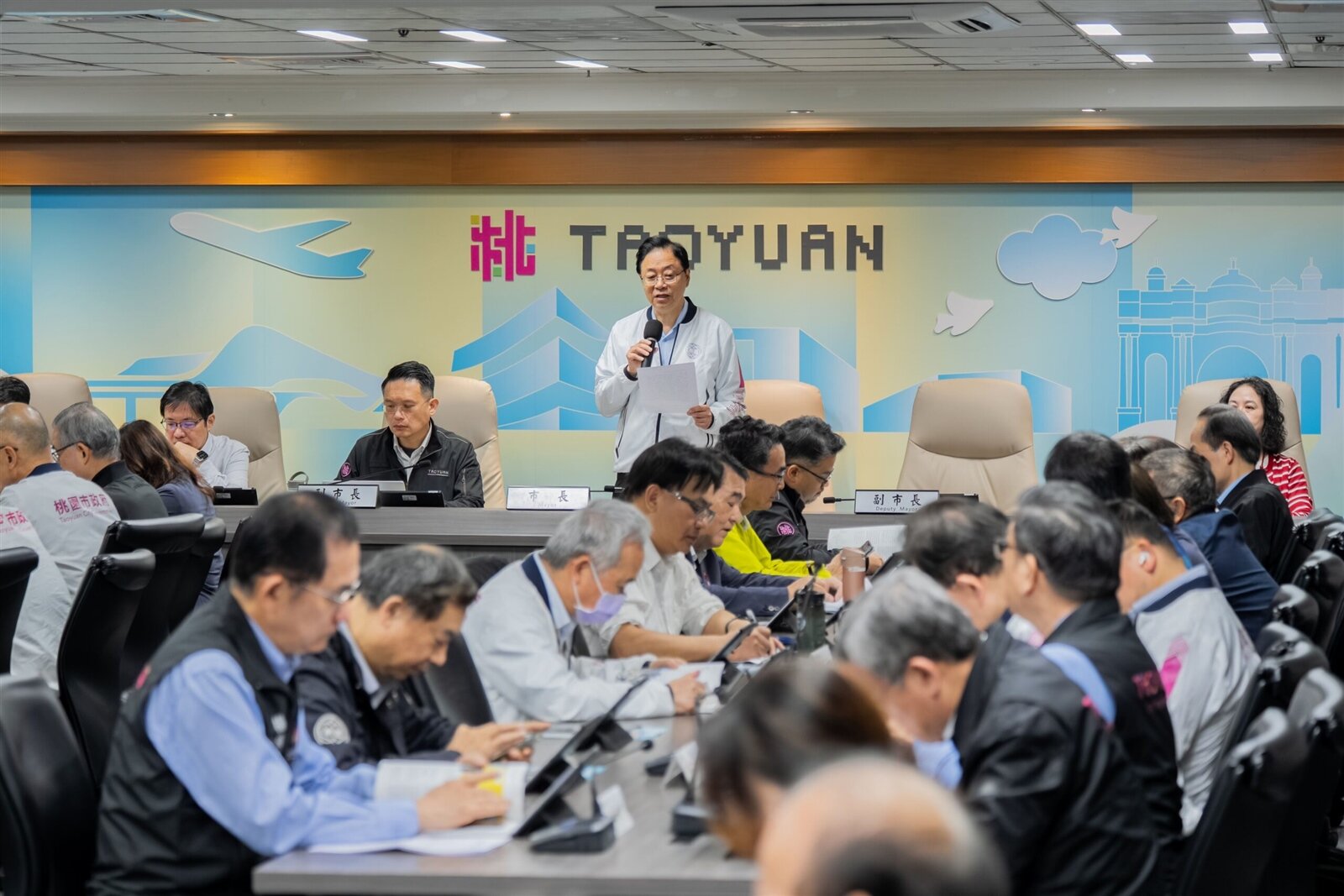 桃園市長張善政主持市政會議。圖：市府提供