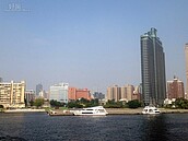 被打趴！高市5月推案量　歷史冰點