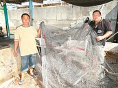 高雄船越界籠具捕魚　嘉漁民抗議