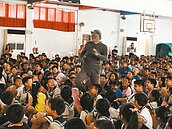 劇團校園巡演　雲縣偏鄉童笑哈哈