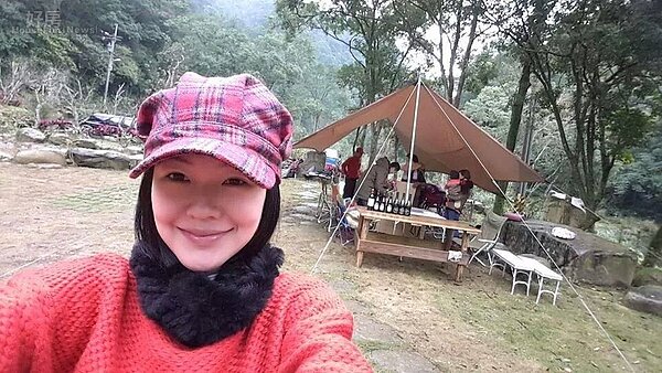 全台露營人口高達200萬，小S也參一腳。（截取自小S 徐熙娣Facebook粉絲頁）