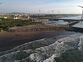 斥資7千萬打造浮動碼頭　中市松柏漁港升級完工