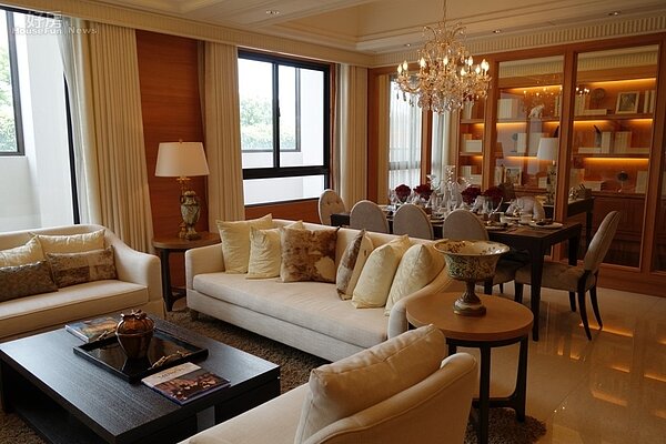 民間首座獲得通用設計認證的住宅為台中單元二「遠雄一品」。(立智國際提供)