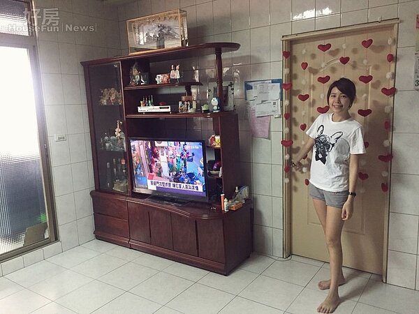 2.Rita高雄前鎮區老家為三房一廳格局,總坪數約為25坪,由於老一輩習慣一切從簡,因此多半是以家具做為擺設。