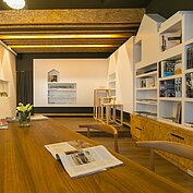 無有為書店是咖啡店、小型展演中心，更是林憲忠建築師的創意發想之地。