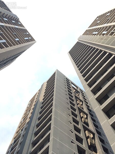 
8.浮洲合宜住宅陸續完工中，將帶動周遭的商機。
