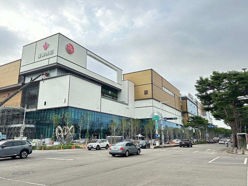 北台中首座百貨「漢神洲際購物廣場」，將於今年510母親節檔期正式開幕。業者／提供