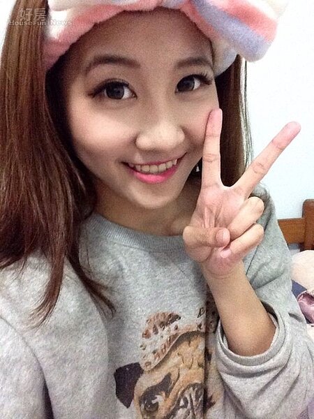 2.去年轉學考回台北、加上接了許多展場活動,Hannah決定搬回基隆老家與家人同住。