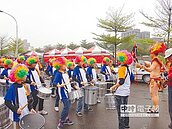 溪洲小學生行腳　森巴鼓關懷弱勢