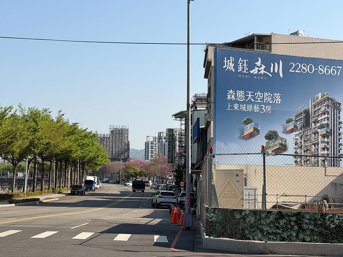 台中有建案一坪下修約10萬元，再加碼贈送輕裝潢、冷氣，引發市場熱議，也成功帶動買氣。圖／好房網News記者林和謙／攝