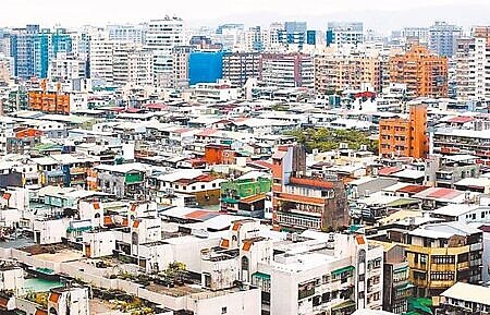 
近年政府積極推動都市更新與危老重建，公股銀行扮演資金供給要角，都更危老業務持續成長。圖∕本報資料照片
