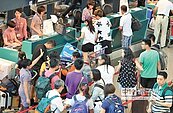 國泰航分身搶進　航空卡激戰開打