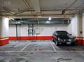 車不停路邊　柯文哲：馬路是給車走的