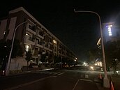 彰化「富人區」沒繳電費路燈不亮近一年　縣府：輔導成立管委會