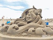 寵物沙灘顯身手　旗津遊客增