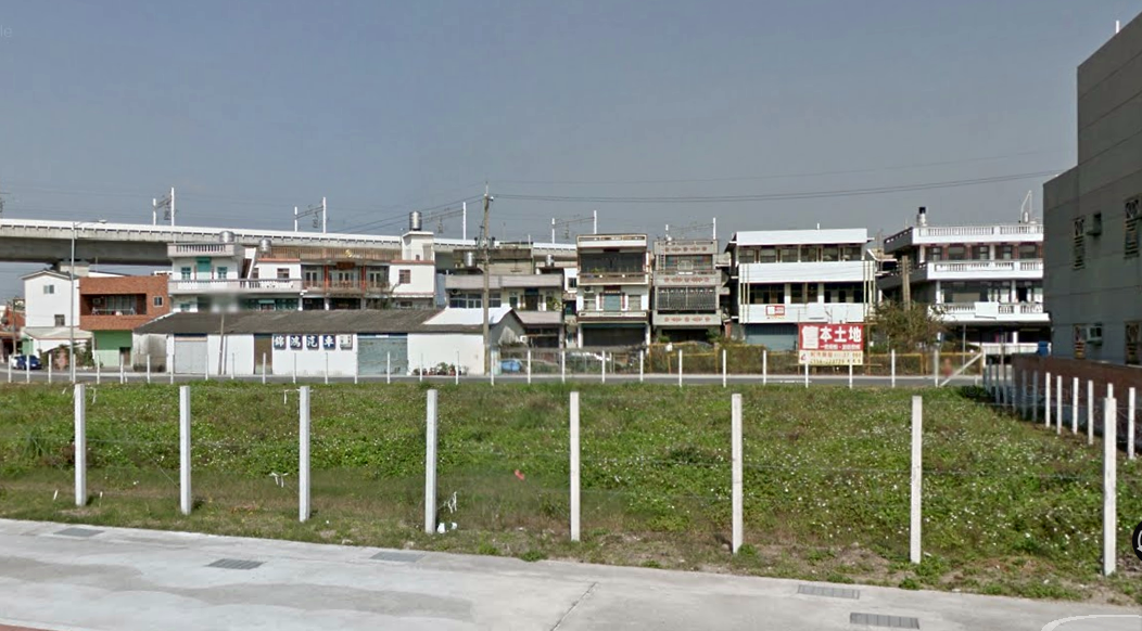 苗栗高鐵站周圍多筆土地求售。（翻攝自Google Map）