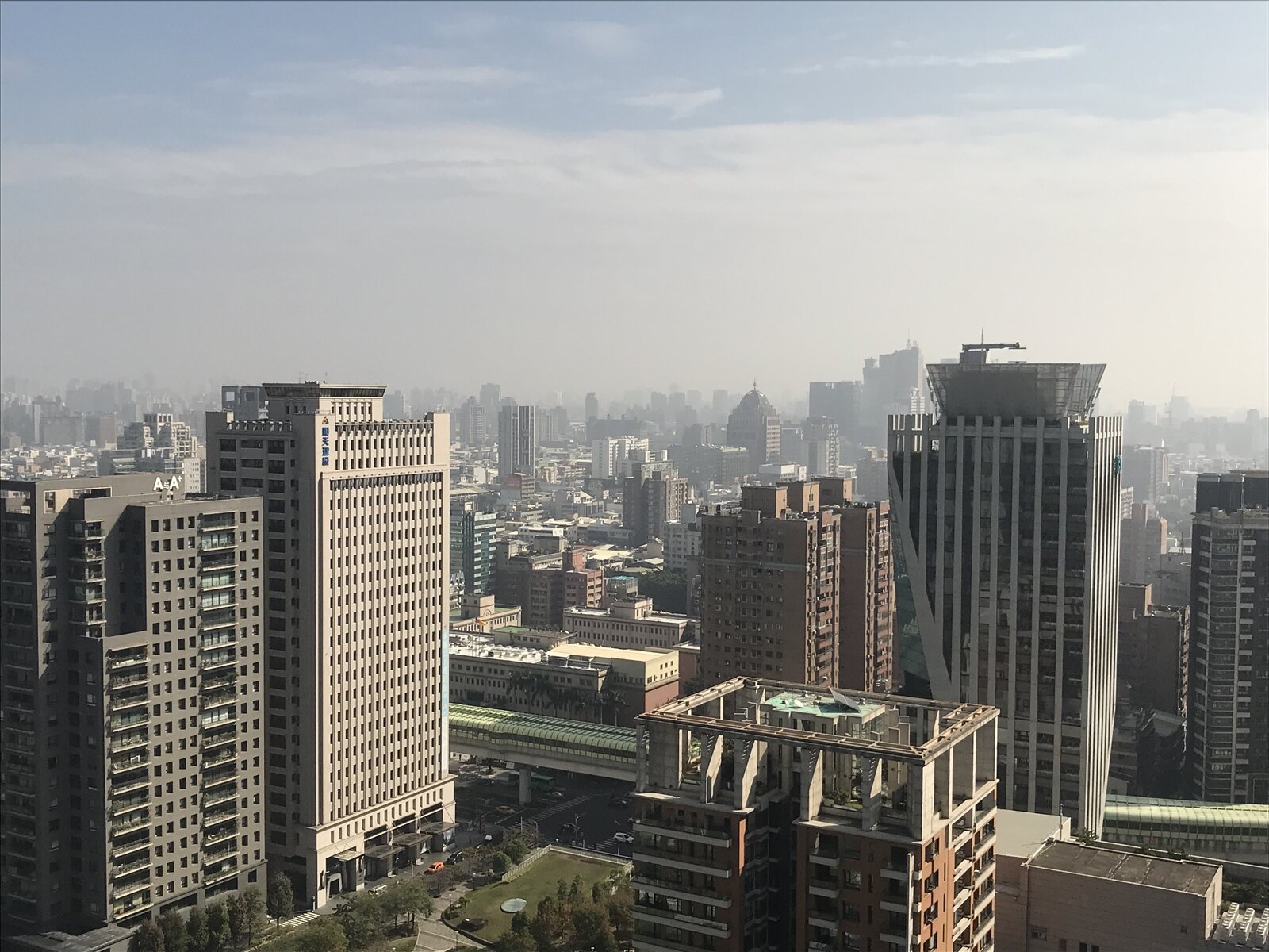 台中市的一人宅占比雖非最高,但年增率高達3.5%,居六都之冠。