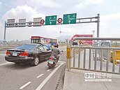 關渡大橋車禍多　春節前改善