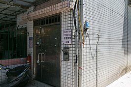 世新大學外租屋廣告。（好房網記者張聖奕／攝影）