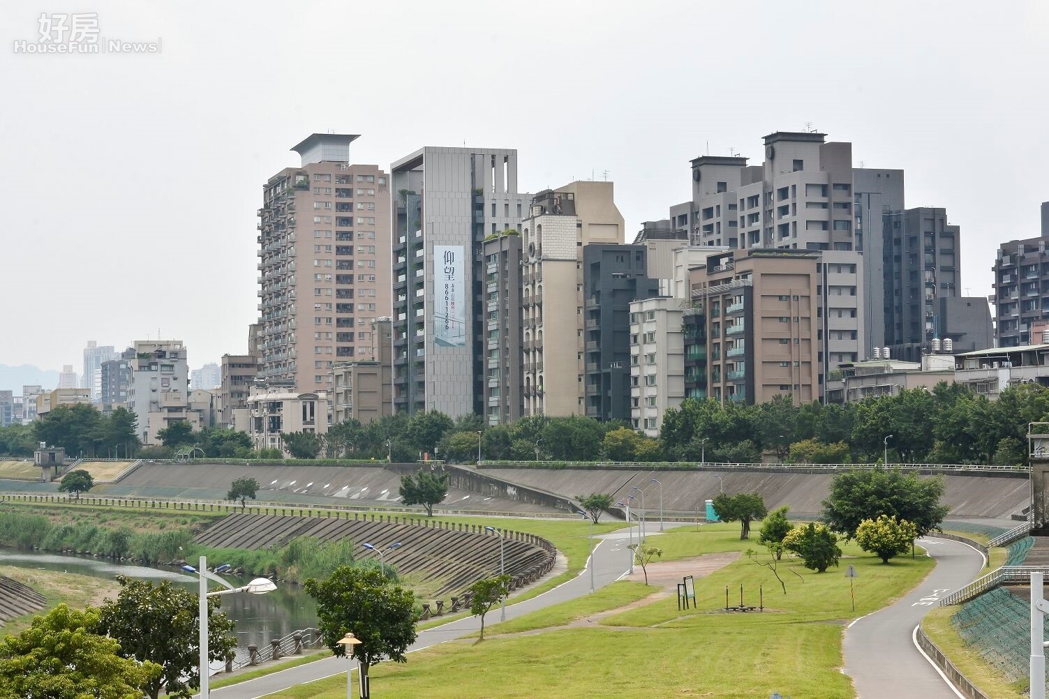 水岸宅的景觀優美，常是建商主打的賣點之一。（好房網News記者 陳韋帆／攝影）