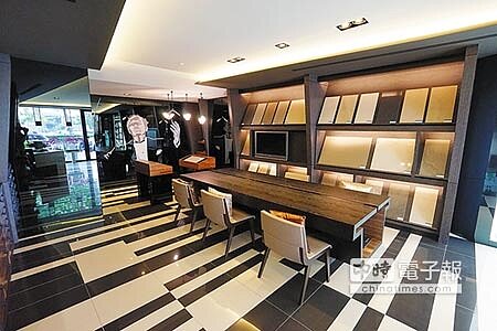 看好豪宅市場,「瑪摩麗磁全球精品磁磚」開始挺進國內房市,大規模展店拓新局。圖/黃繡鳳