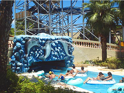 八仙樂園違法將泳池抽乾。(翻攝自八仙樂園網站)