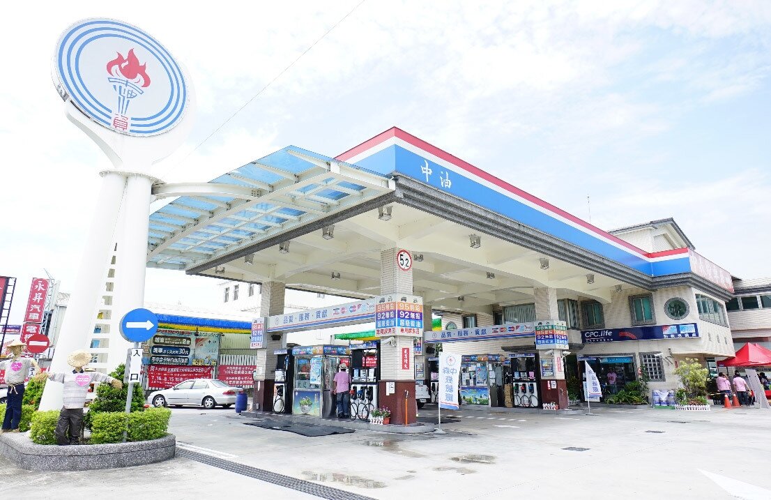 油價本周調降之後,已是半年來新低。 報系資料照