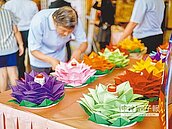 千人祈福　宜蘭水燈節明登場