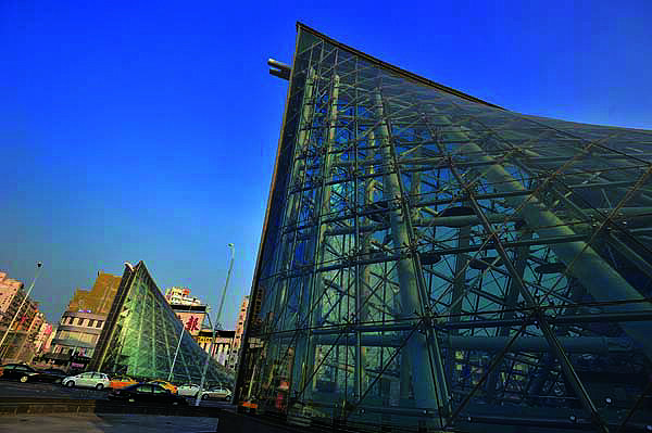 高捷美麗島站入選全球十大美麗捷運站