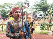 瑪家鄉豐年祭開幕　登山取聖火