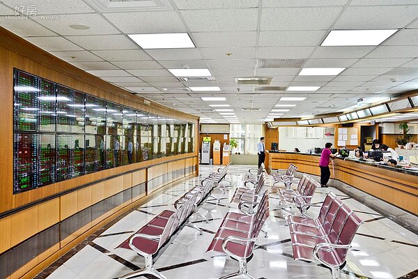 由於網路與智慧型手機的發達,號子已不像過去人滿為患。(好房網News記者 陳韋帆/攝影)