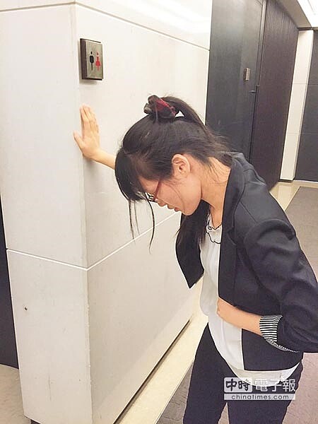 常有不明腹痛、血便的人,最好安排大腸鏡檢查,了解是否罹患大腸癌。(陳瑄喻攝)