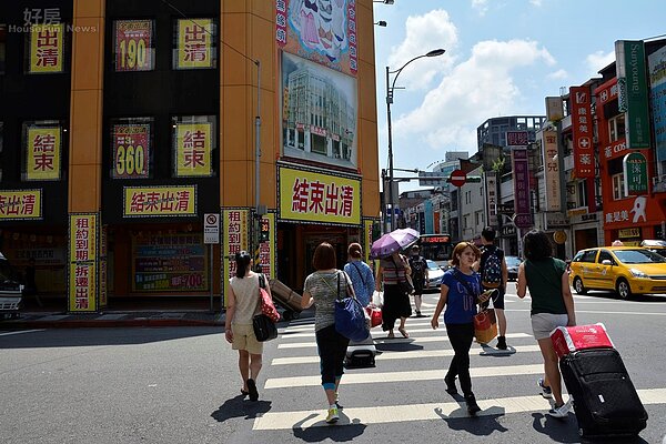 西門商圈的EASYSHOP雖曾投下四千萬資本為老屋拉皮，但仍不敵租金連翻上漲，最後忍痛結束營業。（好房網News記者 陳韋帆／攝影）