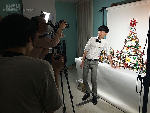 7.	工作室也是攝影空間，常在這裡拍設多元影像製作。
