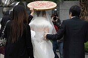 預約229結婚　較4年前少6成