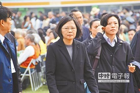 民進黨總統當選人蔡英文(見圖,程炳璋攝)
