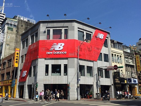 New Balance 千萬租金搶進西門町(好房網News記者王永貞/攝影)