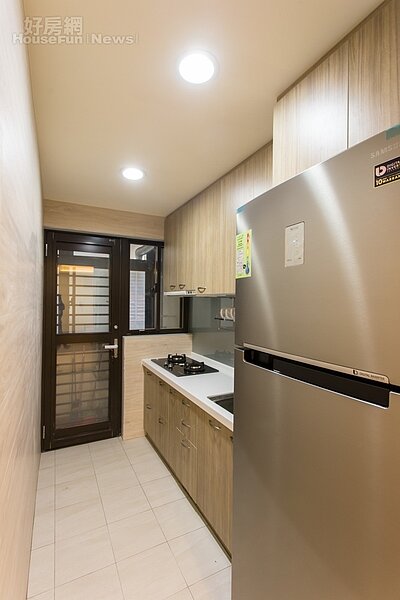 30年老公寓翻新(JONI家)。(好房網News記者 張聖奕/攝影)