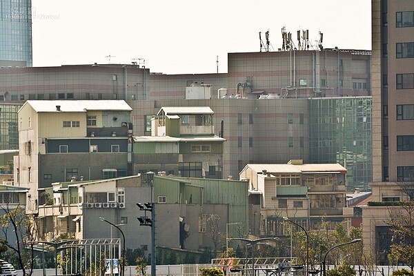 雙北區域有許多老公寓屋齡偏高老舊。(好房網News記者 陳韋帆/攝影)