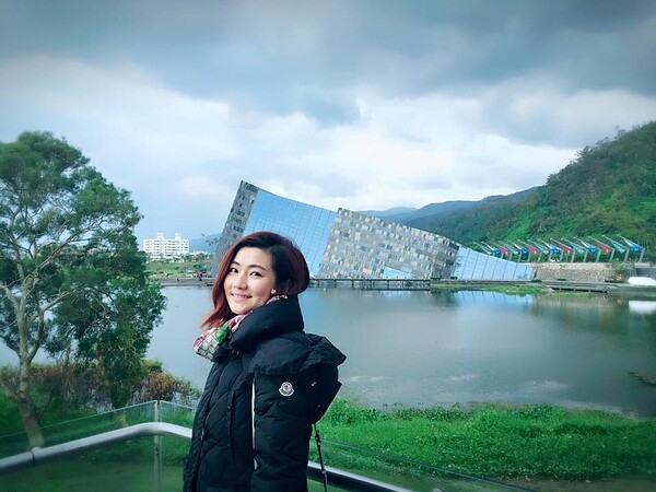 Selina與丈夫張承中協議離婚,震撼演藝圈。(翻攝自任家萱Selina臉書)