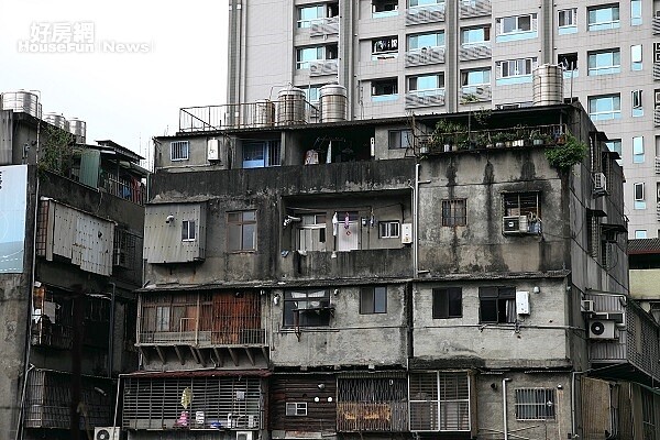 老屋整建不論內部補強或外觀拉皮,申請案經審查核定後,最高可以獲得 1,000 萬元補助。(新北市都更處提供)